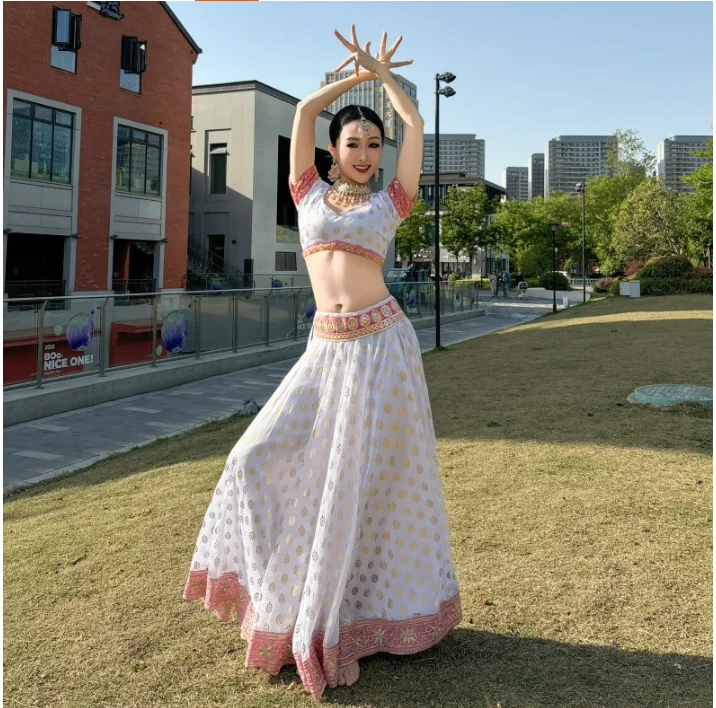 Dames Xinjiang-danskostuum, ge - Salwar Kameez Set recensie en prijs