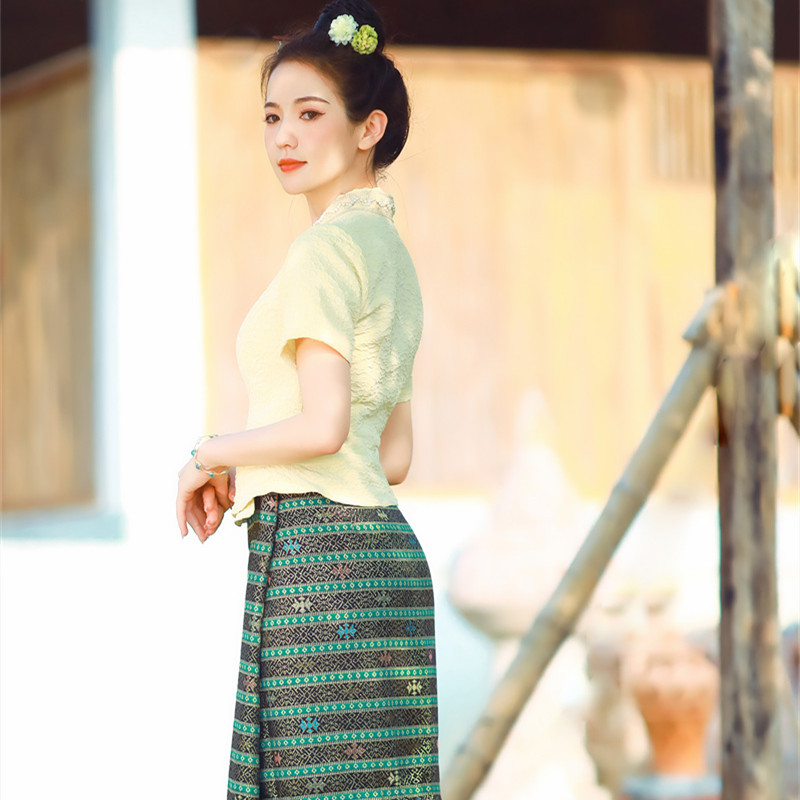 Lichtgele Thaise Dai-kleding v - Thai Silk Blouse recensie en prijs
